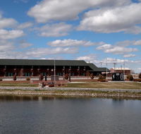 Beartooth Inn - Tourism House