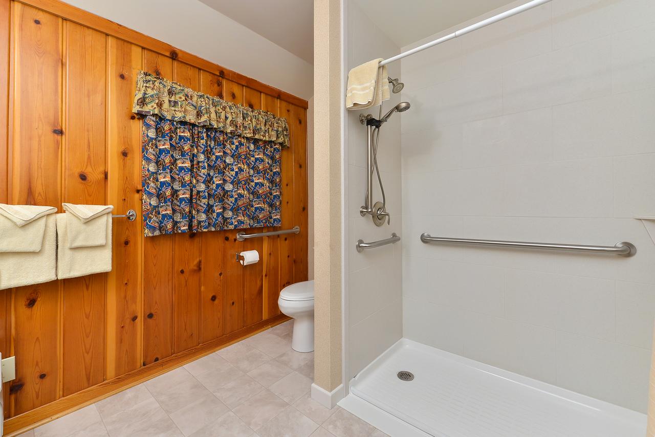 Buffalo Bill Cabin Village - thumb 34