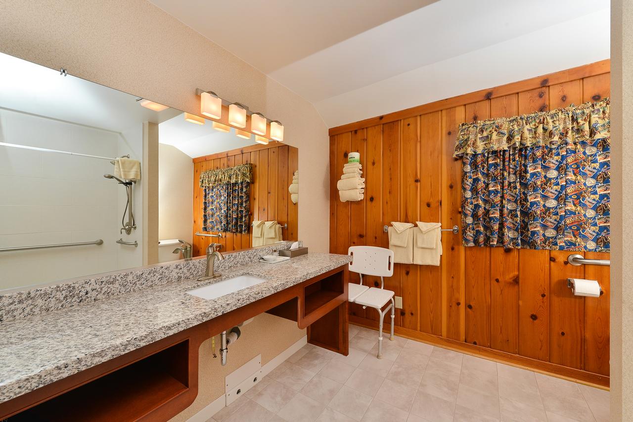 Buffalo Bill Cabin Village - thumb 17