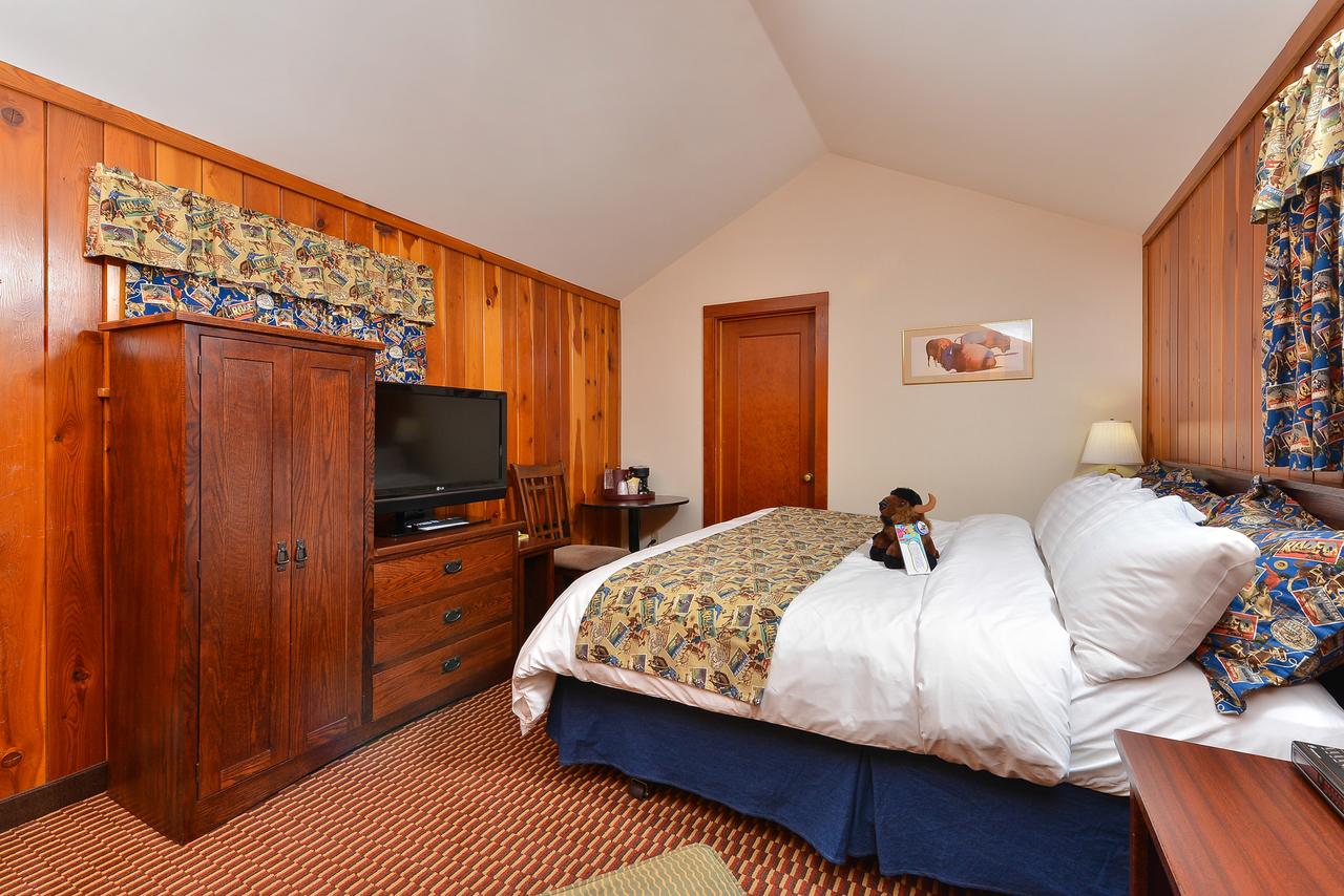 Buffalo Bill Cabin Village - thumb 2