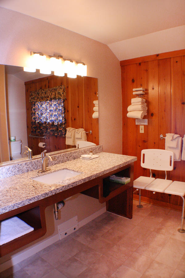 Buffalo Bill Cabin Village - thumb 3