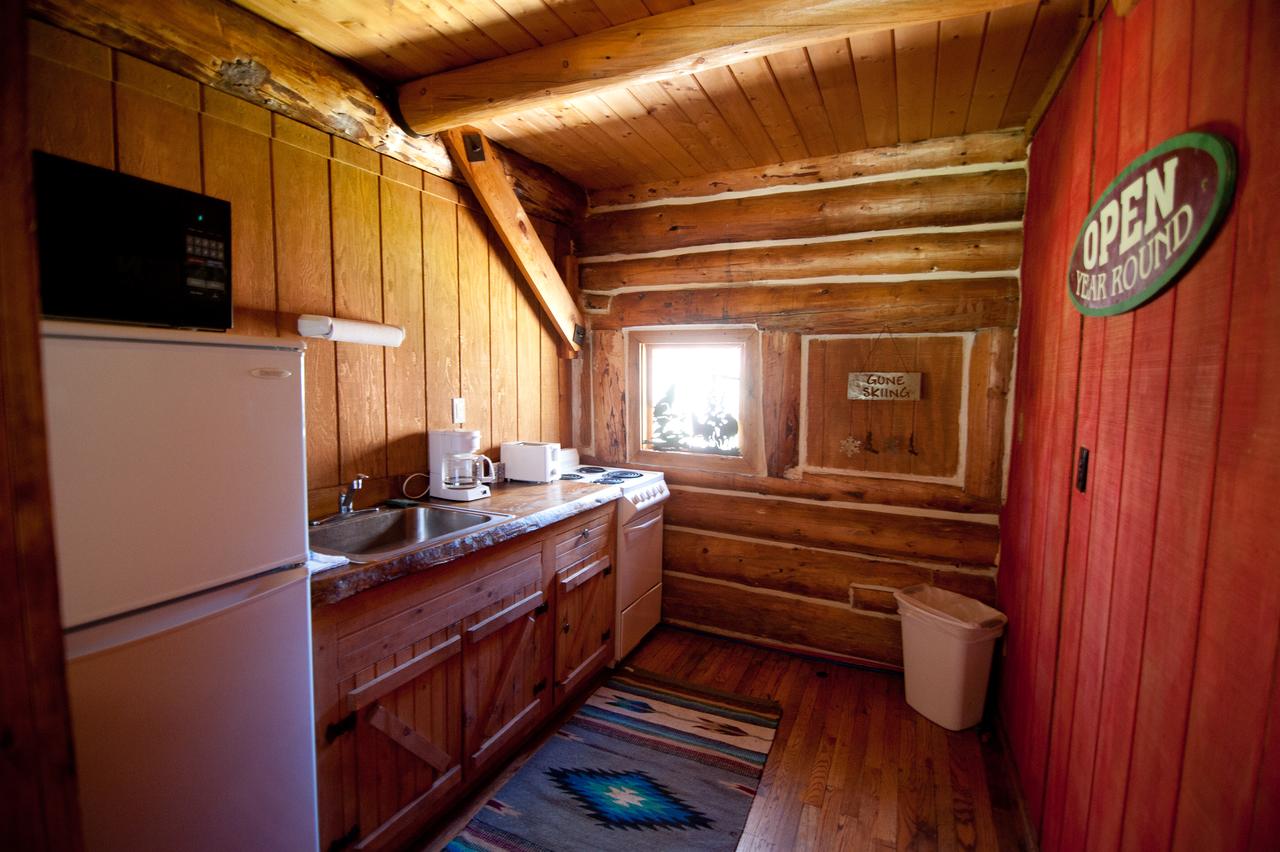 Snowy Mountain Lodge - thumb 25