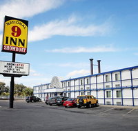 National 9 Inn Showboat - Tourism House