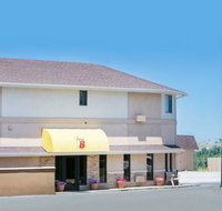 Super 8 by Wyndham Casper West by the River - Tourism House