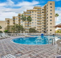 1 RESORT STYLE LIVING CLOSE TO ALL ATTRACTIONS-Tourist Central - Tourism House