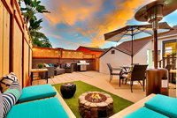 4079 - Mission Bay Scene Tourism House