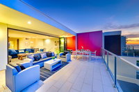 5115 06 - Ocean Beach 6 Tourism House