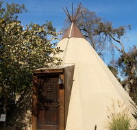6 Sitting Bull - Tipis on the Guadalupe - Tourism House