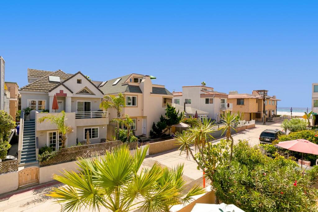 725 - Beach And Bay Getaway - thumb 0