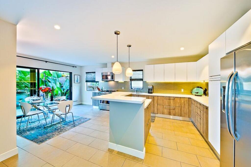 949-Sapphire Seahouse - thumb 1