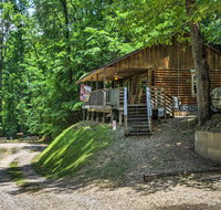 'Bear Den' Cabin with Hot Tub - 4Mi to Nantahala River - Tourism House