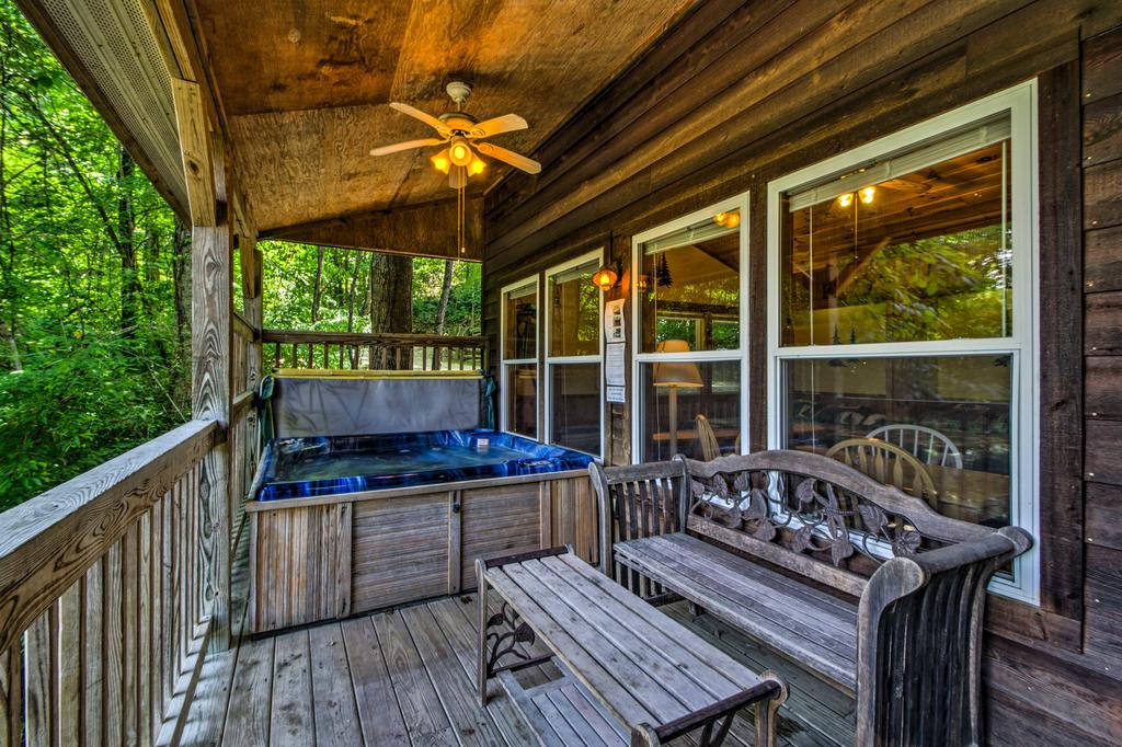 'Gone Hiking' Bryson City Cabin With Hot Tub & Grill - thumb 1