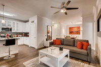FV2 2BR/2.5 Bath with Pool Gym Parking  More Across From Mall  5 miles To Downtown Tourism House