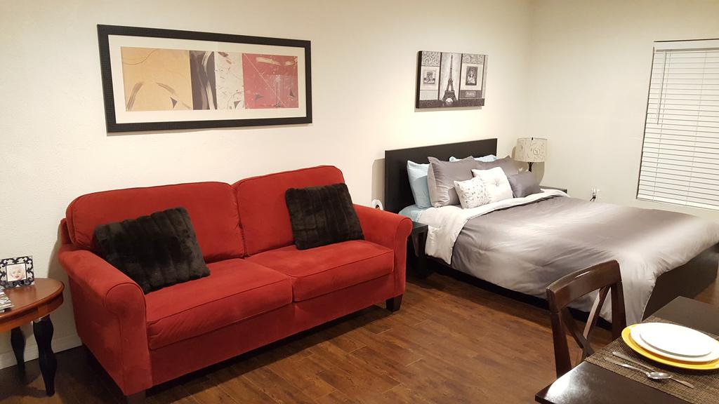 ** Quiet Comfy Guest House In Northridge Close To CSUN ** - thumb 1