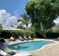 1 private bedroom-private entrance pool access-close to beach - Tourism House