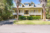 10 Dove Street Tourism House
