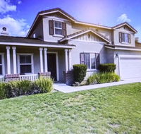 10 min to airport Kaiser Hospital Amazon mountain beaches - Tourism House