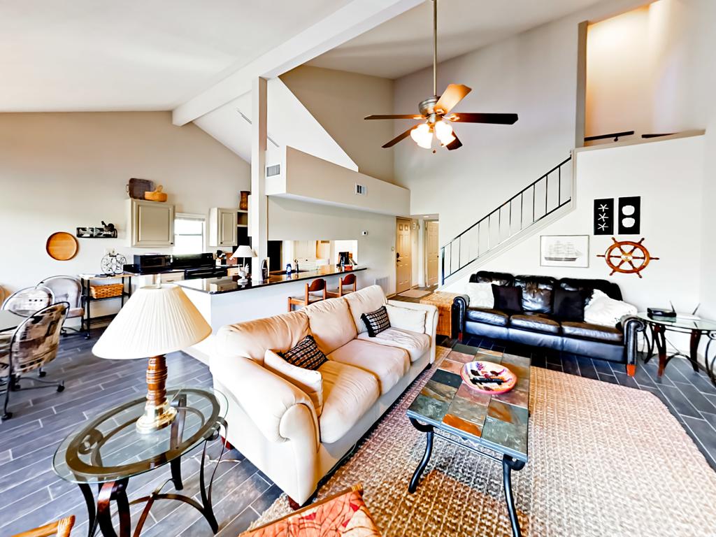 104 Horseshoe Bay Townhouse #18 - thumb 0