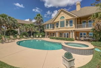 11 Flotilla Tourism House