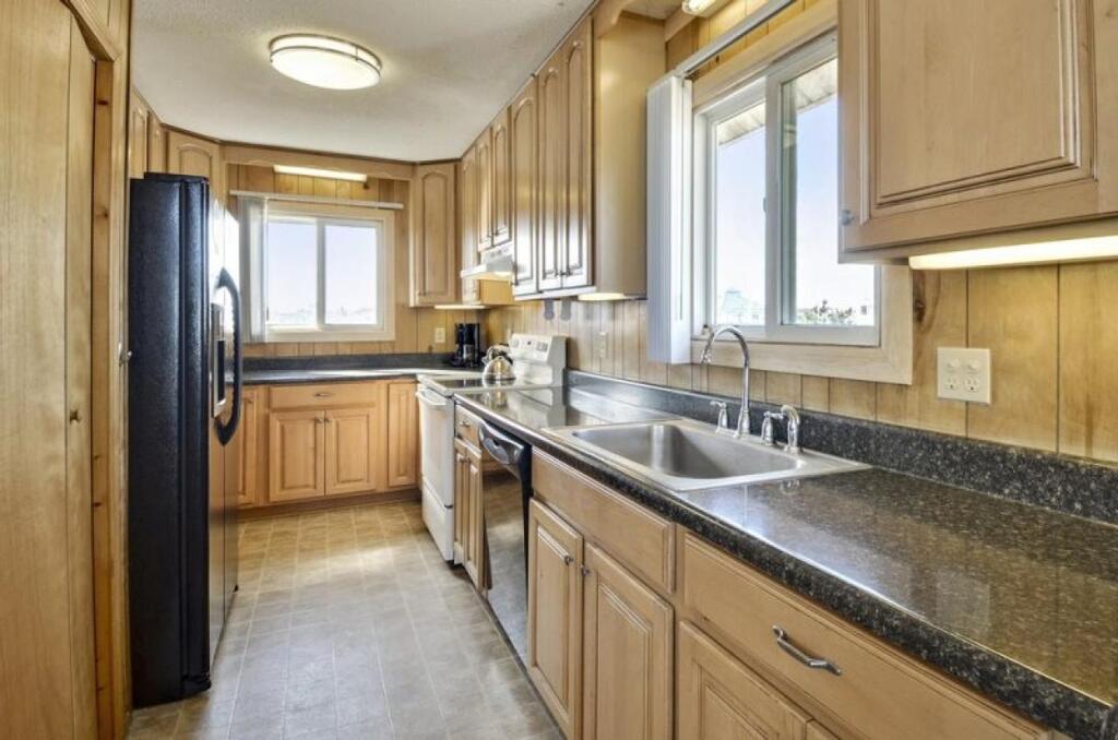 1227 - Seven Shells - thumb 1