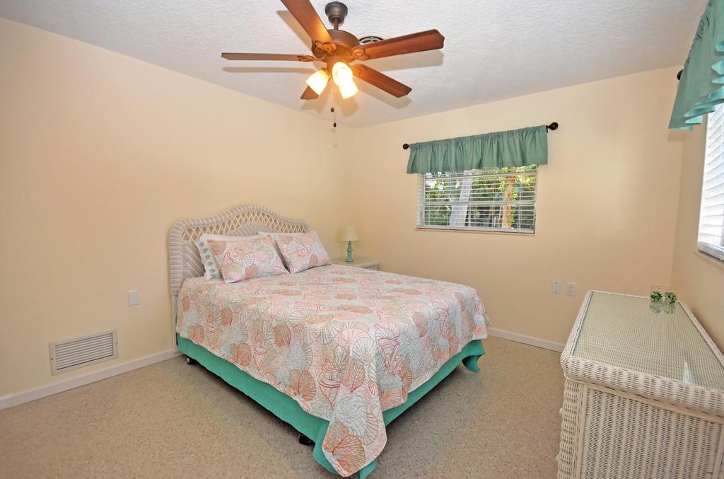 2585 N. Beach Rd - thumb 2