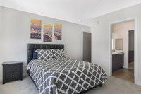 Booking Alhambra Tourism House