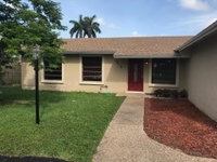 82-10SW 135AV Tourism House