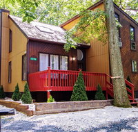Adventure Chalet Near the best of the Poconos - Tourism House