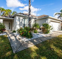 Amazing Conservation View From Pool- Game Room Home - Tourism House