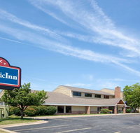 AmericInn by Wyndham Coralville - Tourism House