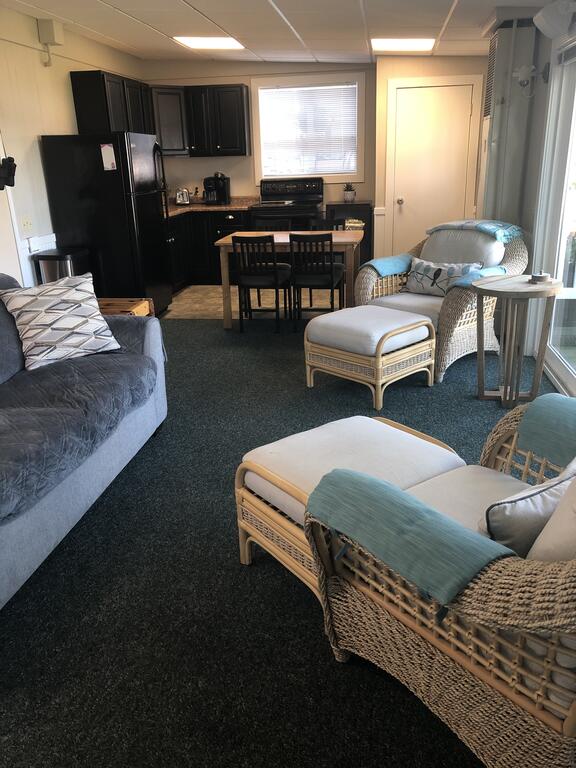 Bass Lake Views- Elk Rapids - thumb 3