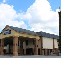 Baymont by Wyndham New Braunfels - Tourism House