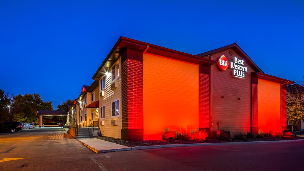 Best Western Plus Meridian - thumb 1