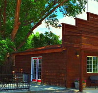 Bryce Pioneer Village - Tourism House