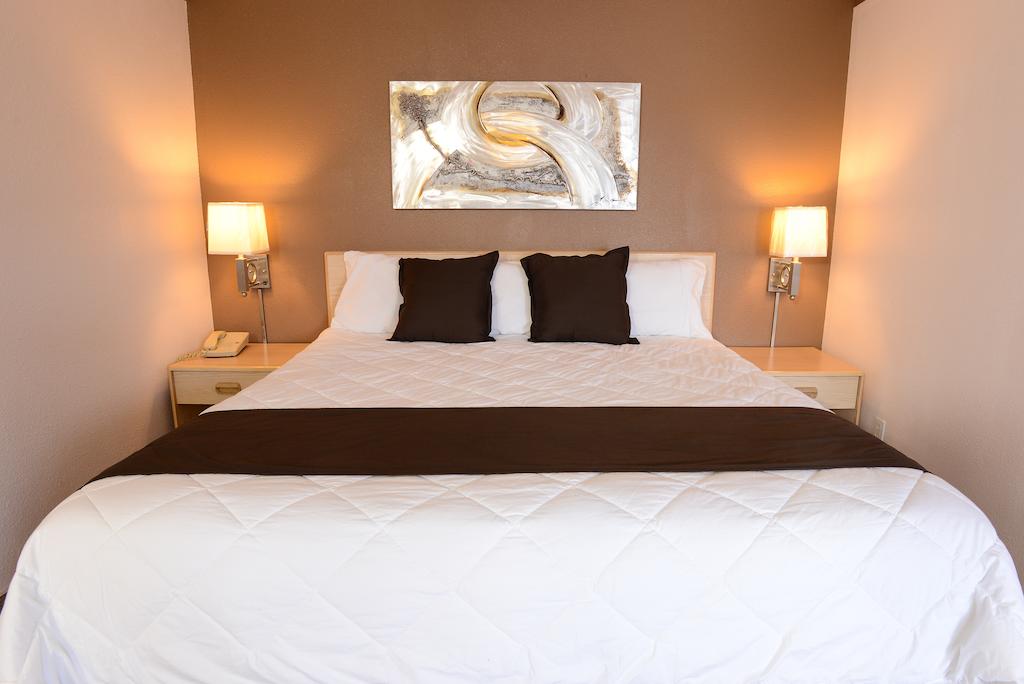 Burlington Inn - thumb 0