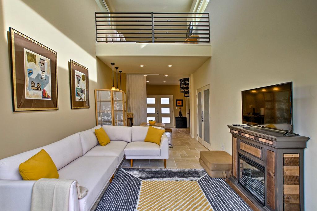 Carefree Casita With Mtn View & Pool & Hot Tub Access - thumb 2