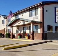 Cassville Four Seasons Inn  Suites - Tourism House