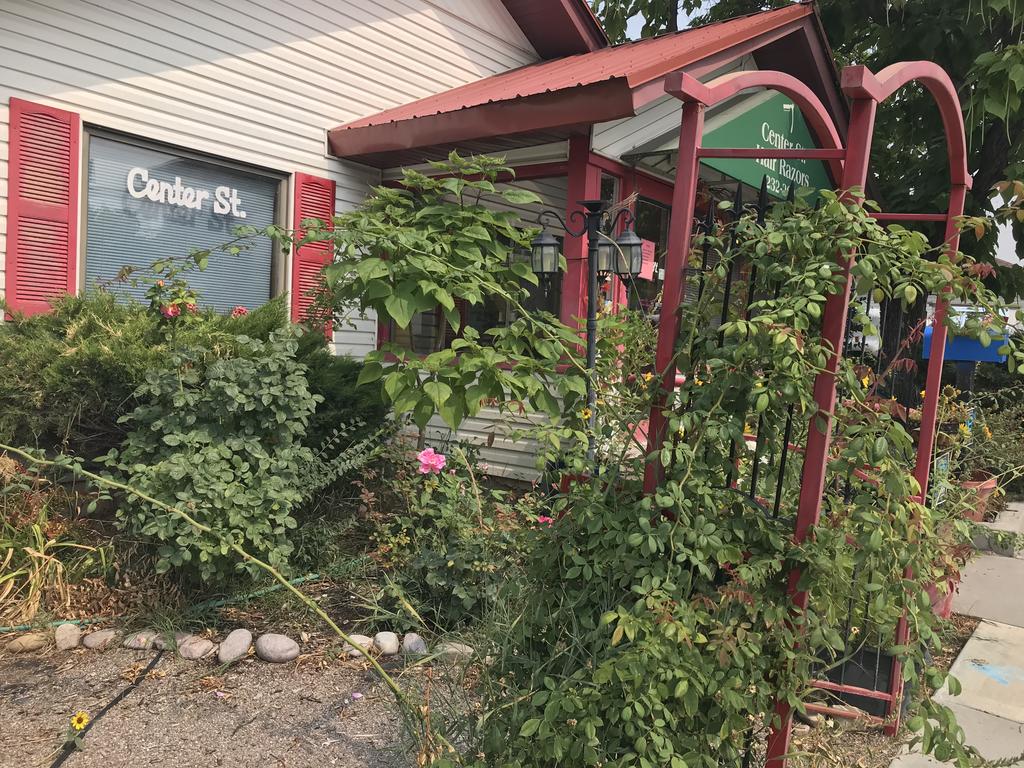 Center Street Cottage - thumb 1