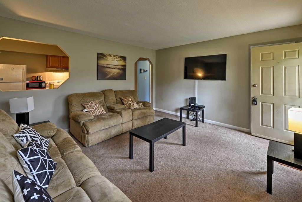 Chapel Hill Condo-2 Miles To UNC, 8 Miles To Duke! - thumb 1