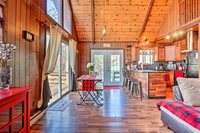 Chic Poconos Chalet with Deck  Lake Access Tourism House