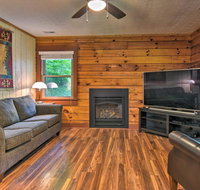Clyde Cabin with Porch - Mins to Smoky Mountains - Tourism House