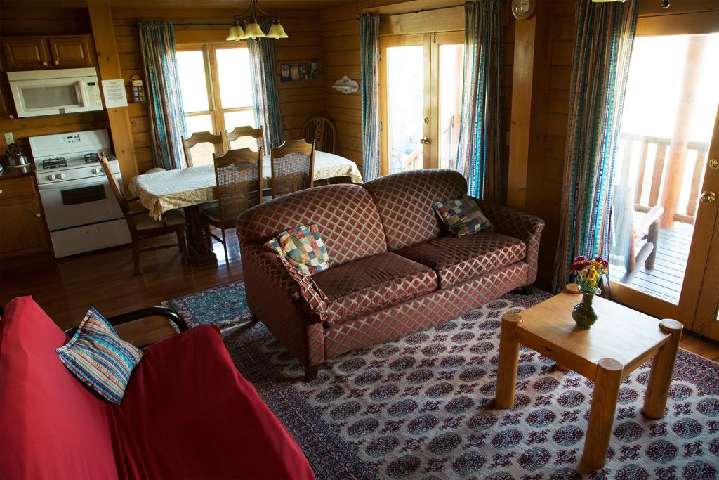 Cobtree Otisco Log Home - thumb 1