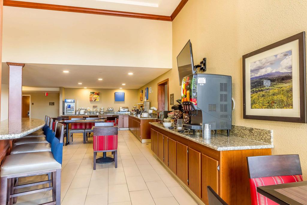 Comfort Inn & Suites Rocklin - thumb 3