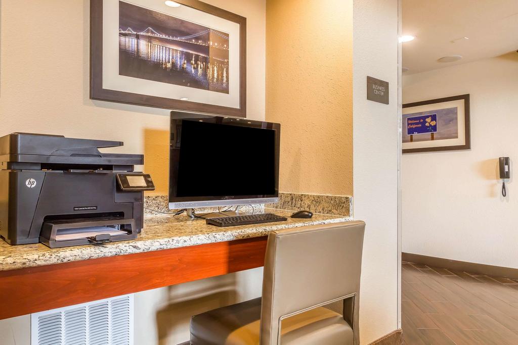 Comfort Inn & Suites Rocklin - thumb 2