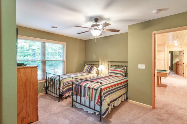 Cork's Creekside - thumb 1