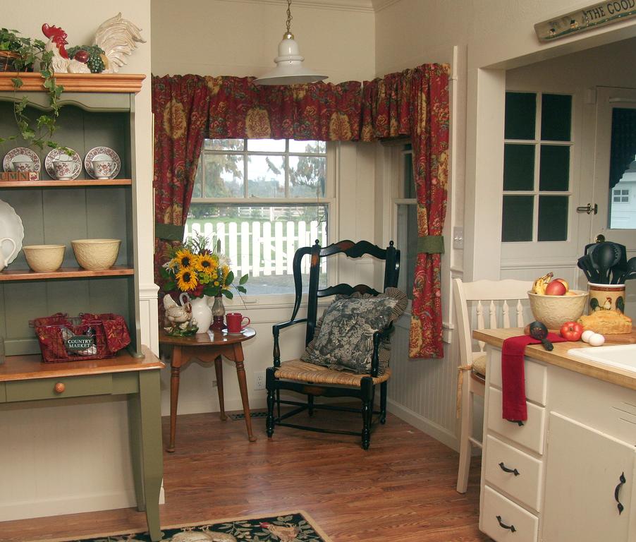 Cottages On Armstrong - thumb 1