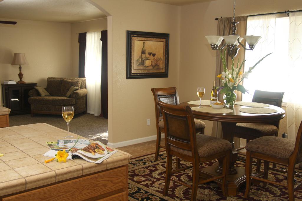 Cottages On Armstrong - thumb 2