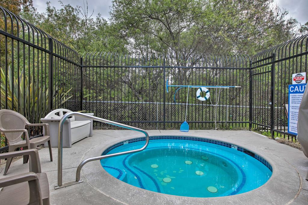 Cozy Condo With Hot Tub - 2 Blocks To Oceano Dunes! - thumb 2