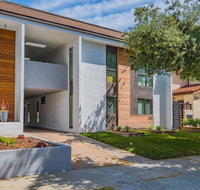 Cozy Modern 2 Bedroom/ 2 Bath in North Alhambra - Tourism House