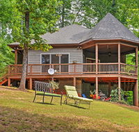 Cozy Scottsville Cottage with River Views  Gazebo - Tourism House